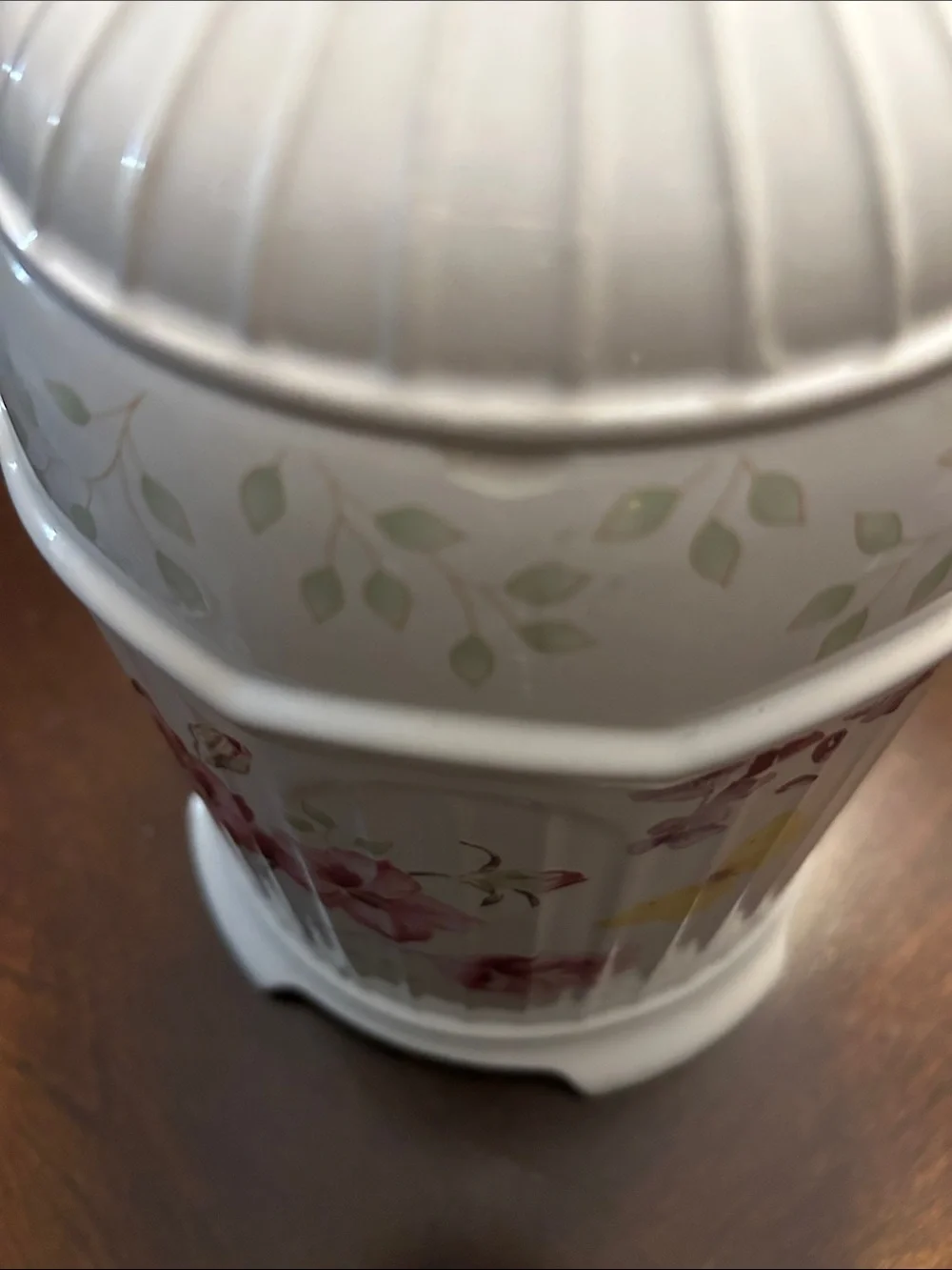 Lenox White Ceramic Floral Accent Vase with Purple Blooms